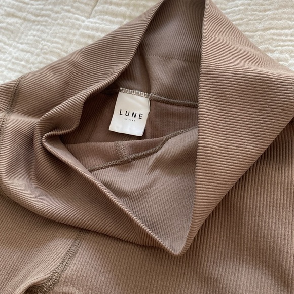 Lune Active sculpt seamless ribbed legging in fossil tan brown size small - Picture 6 of 6